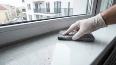 Ein makelloser Fensterbank ohne Kratzer: einfache Methoden, die nicht jeder kennt
