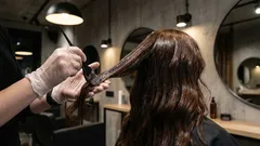 Wie oft darf man sich eigentlich die Haare färben: Was sagen die Friseure dazu?